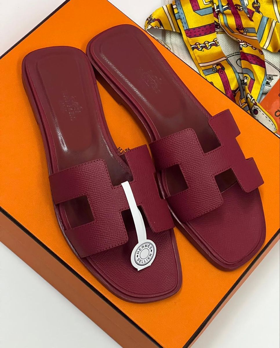 Luxury Hermes Oran Sandals - H-Slipper - Premium Leather - 4 Colors Available - Wine / Black / White / Brown - Image 2