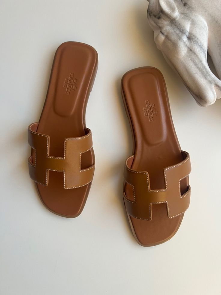 Luxury Hermes Oran Sandals - H-Slipper - Premium Leather - 4 Colors Available - Wine / Black / White / Brown - Image 4