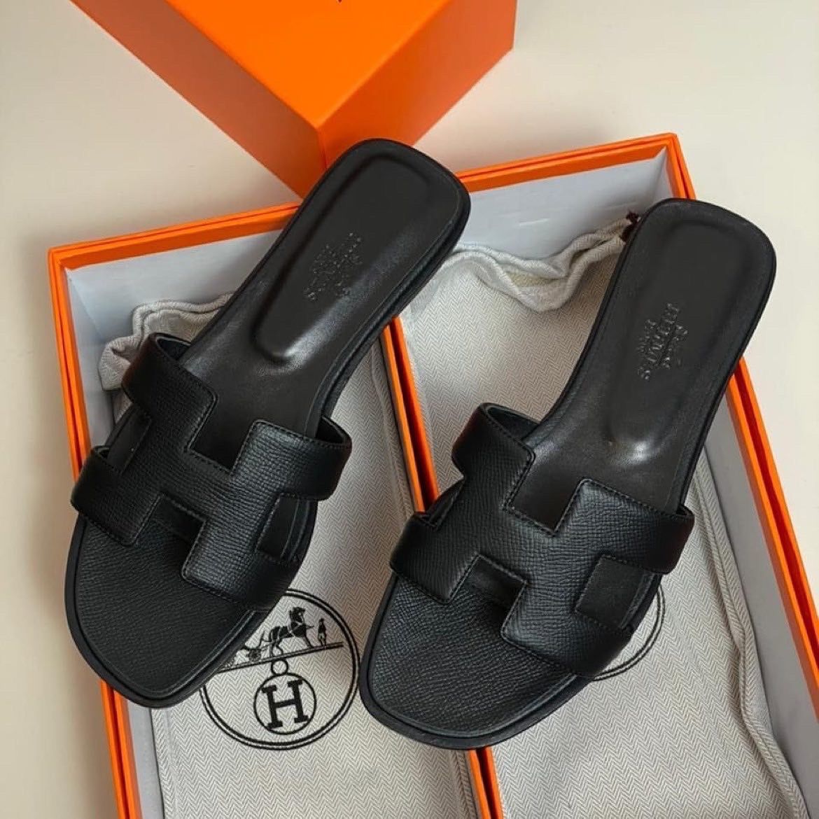 Luxury Hermes Oran Sandals - H-Slipper - Premium Leather - 4 Colors Available - Wine / Black / White / Brown - Image 5
